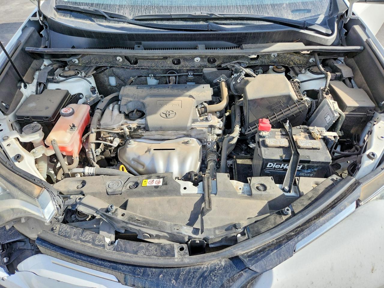 2018 TOYOTA RAV4 LE photo 11