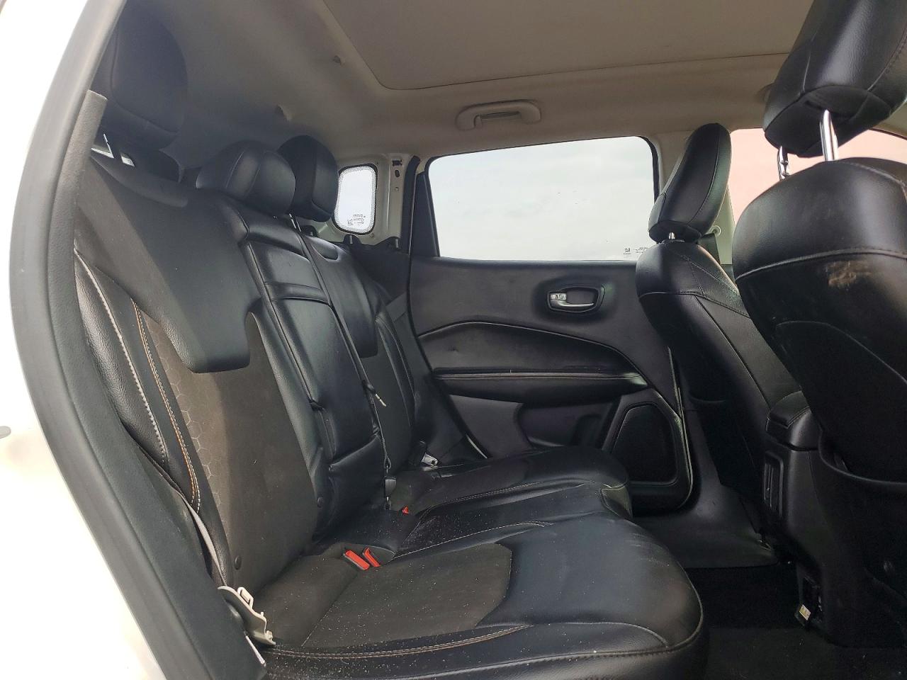 2017 JEEP COMPASS LATITUDE photo 11