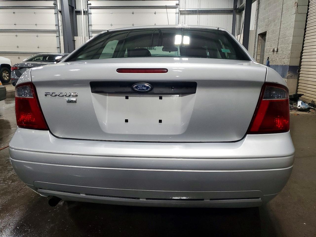 2007 FORD FOCUS ZX4 photo 6