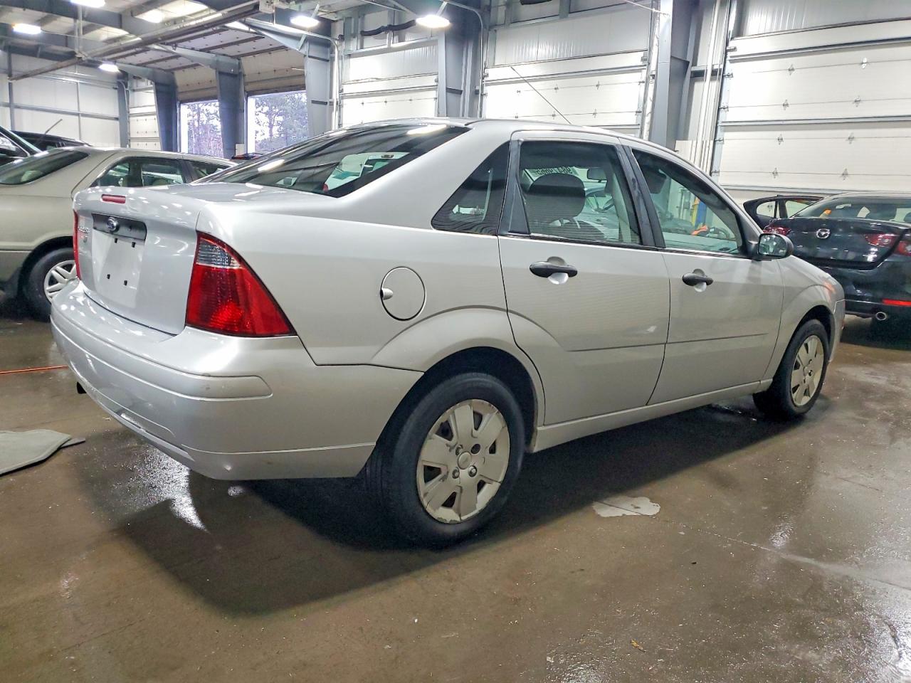 2007 FORD FOCUS ZX4 photo 3