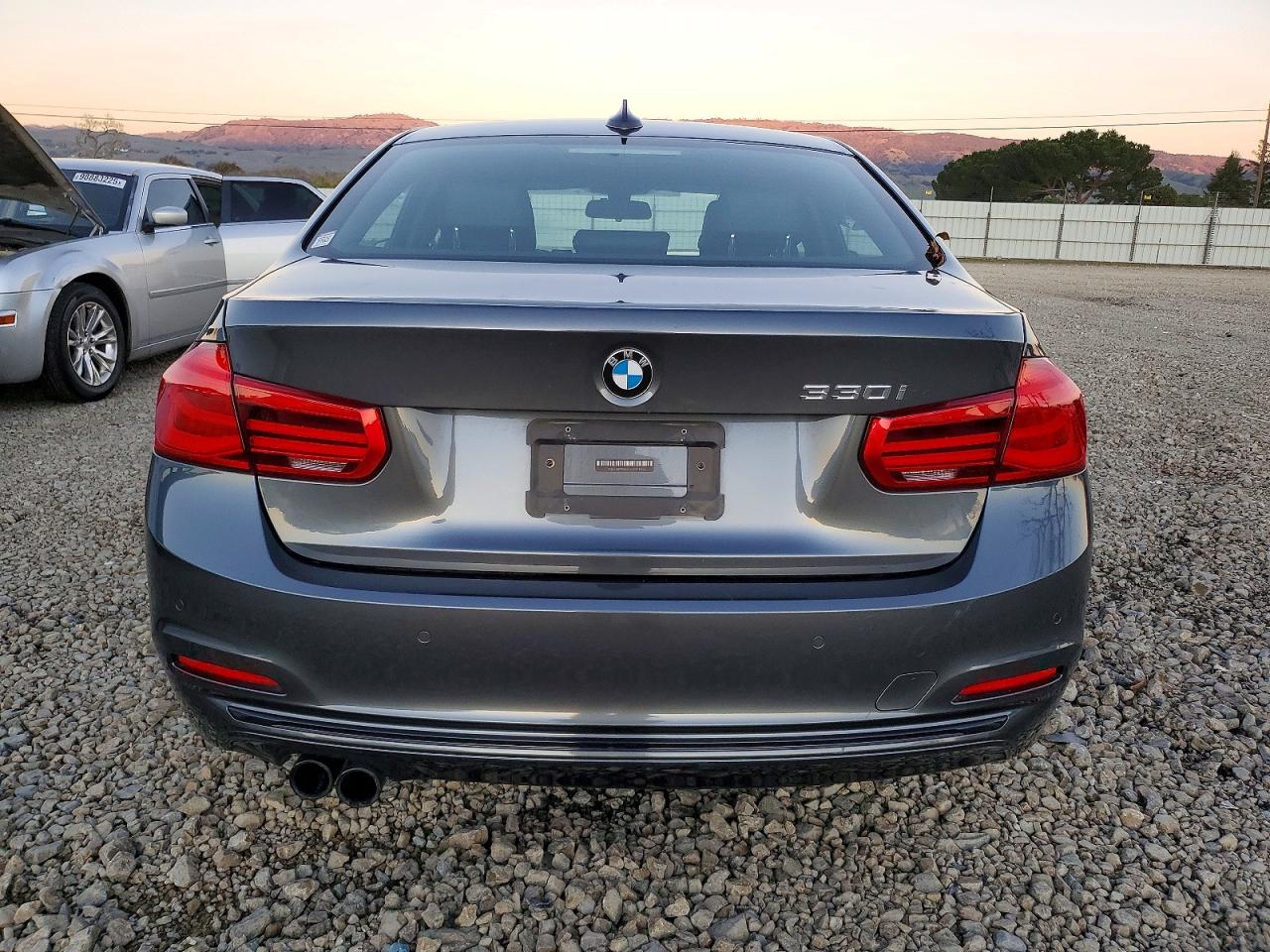 2017 BMW 330 I photo 6