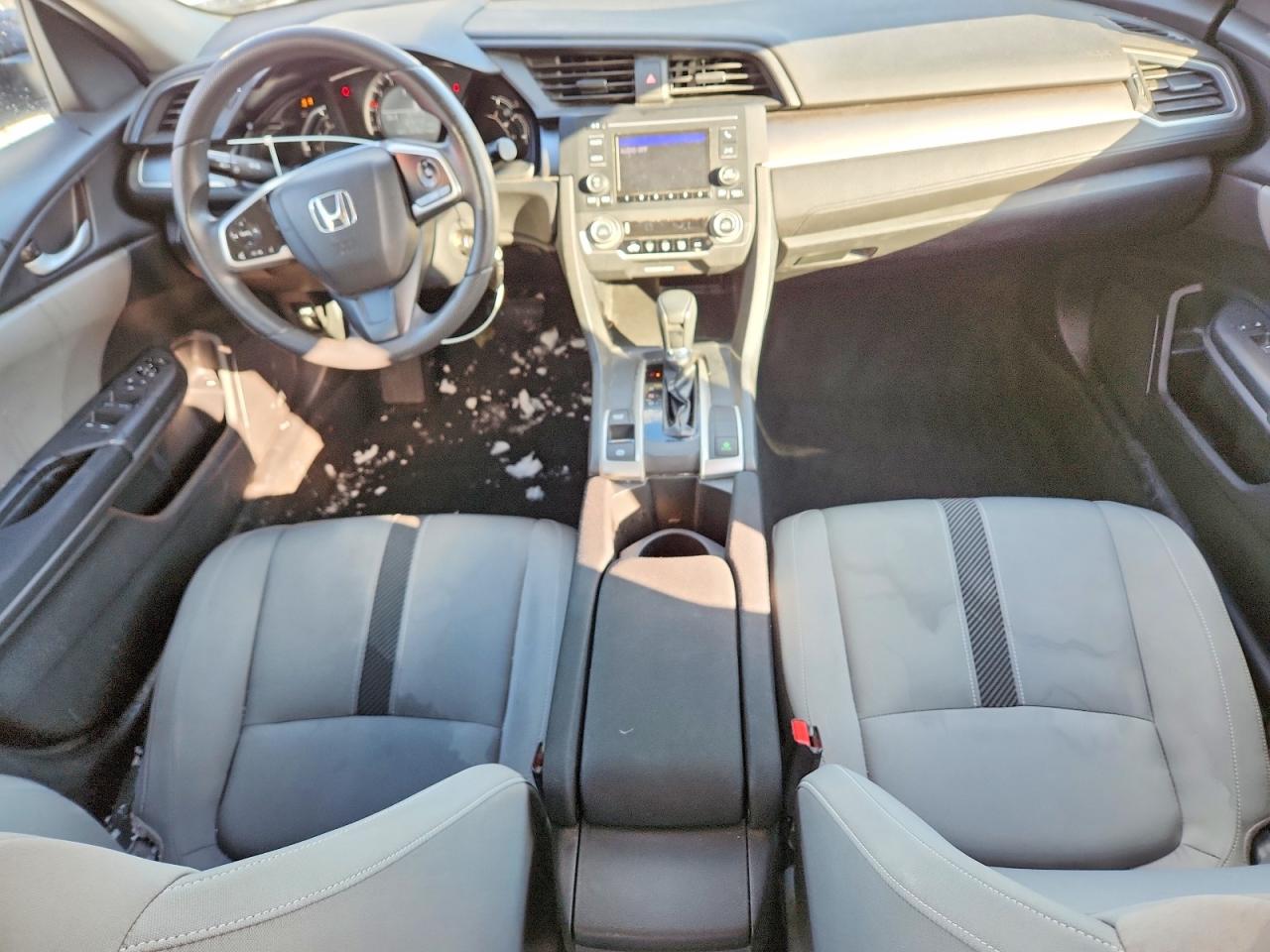 2016 HONDA CIVIC LX photo 8