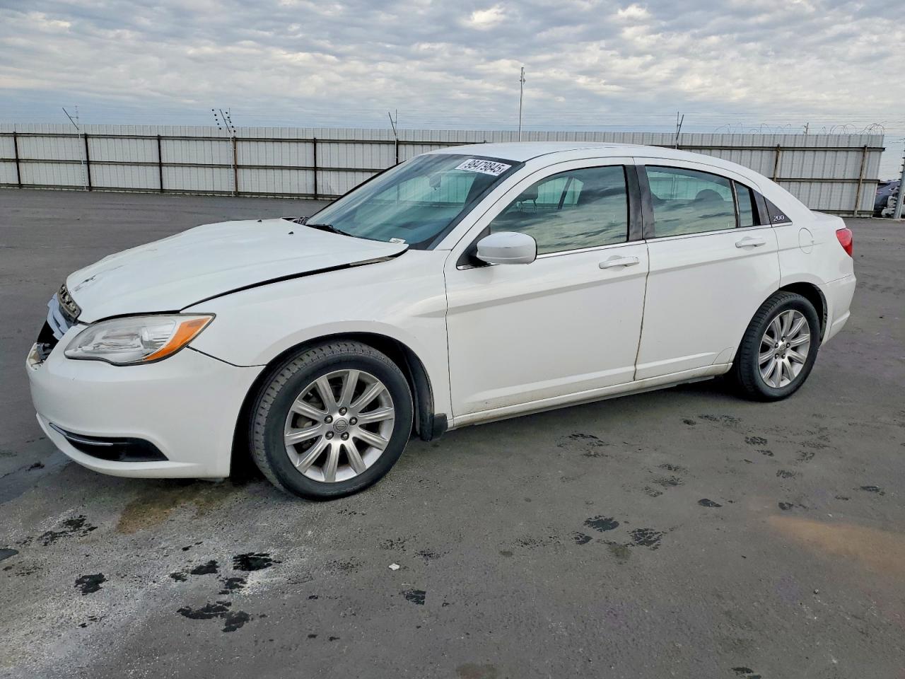 2013 CHRYSLER 200