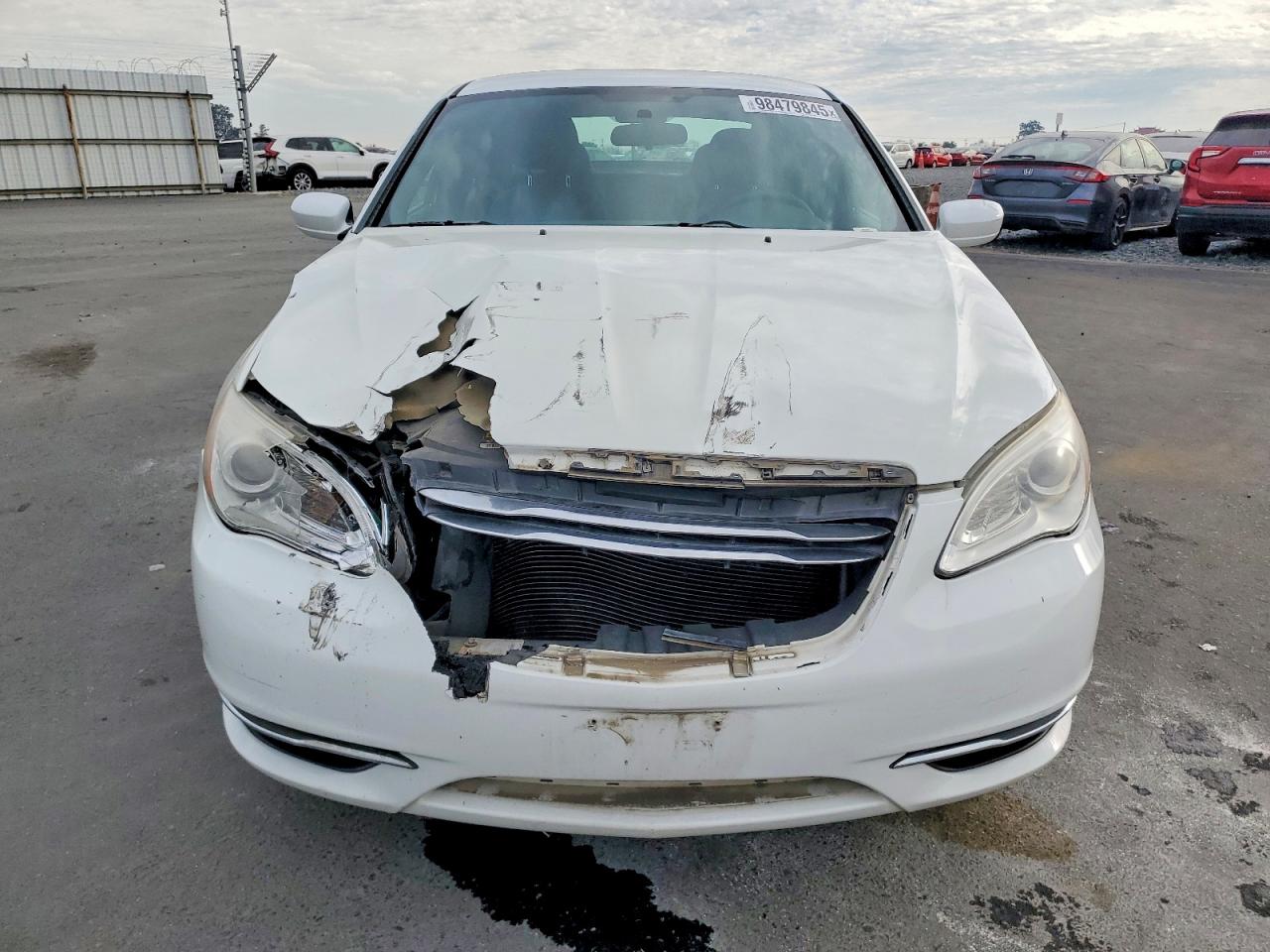 2013 CHRYSLER 200 TOURING photo 5