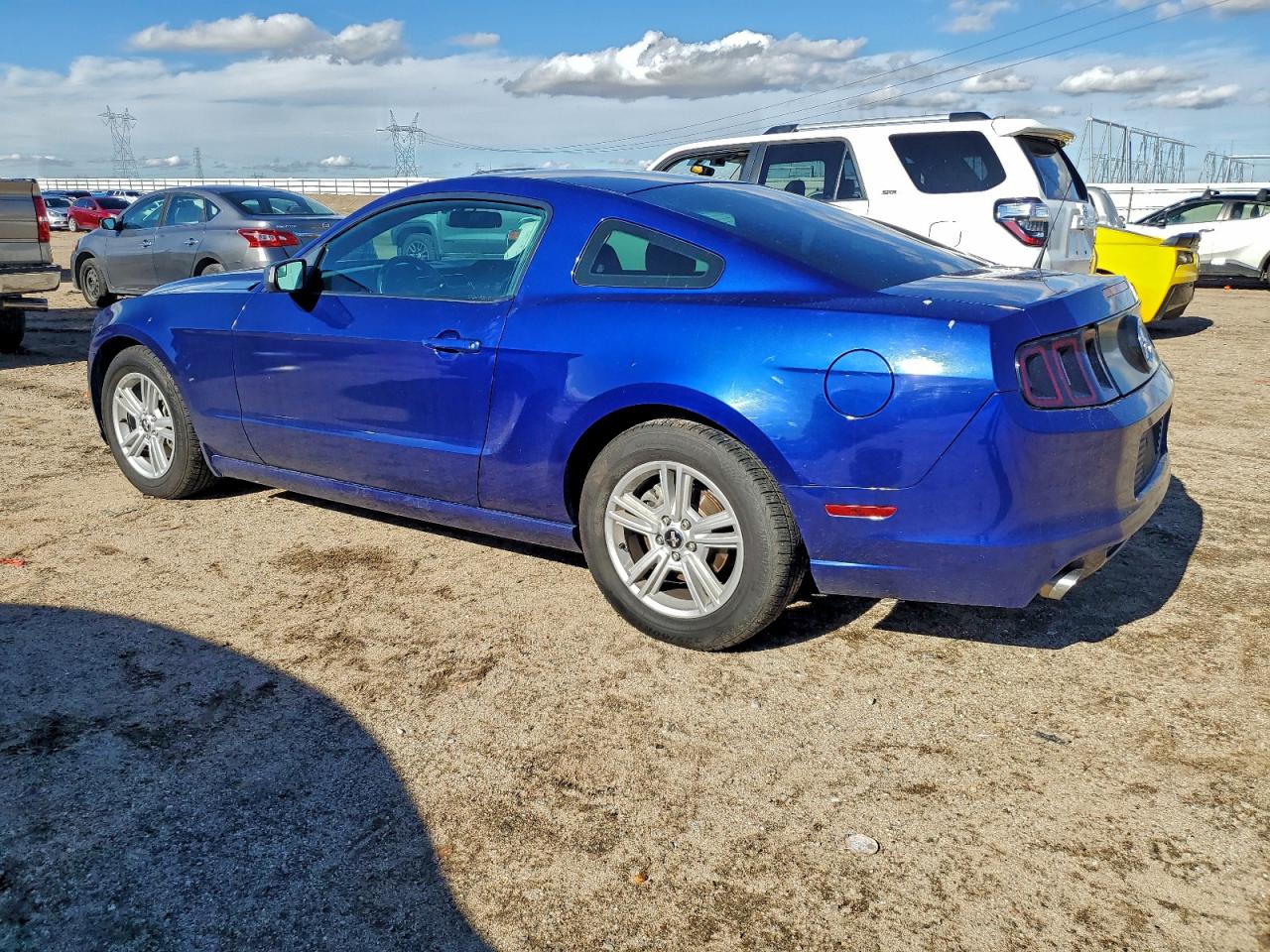2013 FORD MUSTANG photo 2