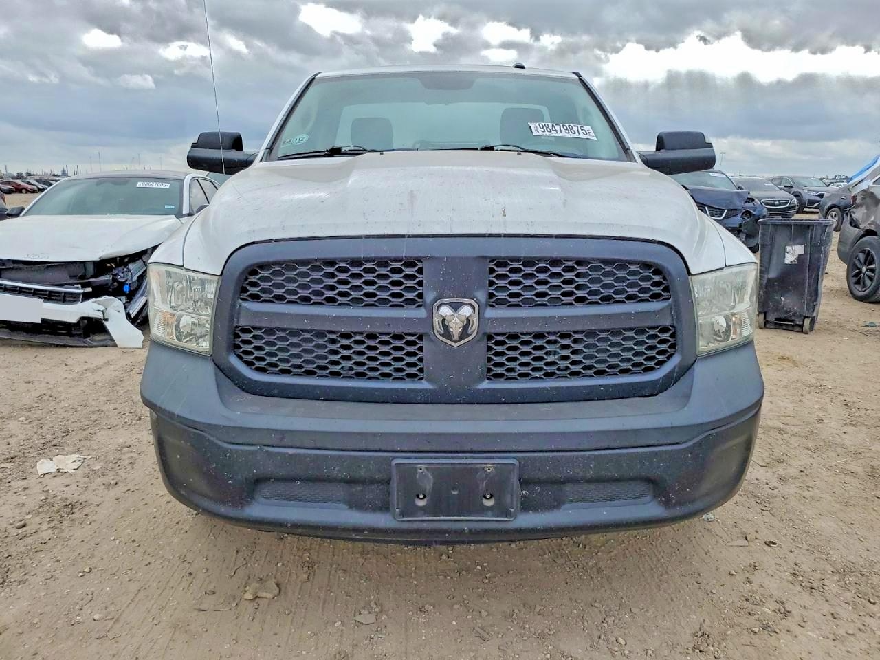 2013 RAM 1500 ST photo 9
