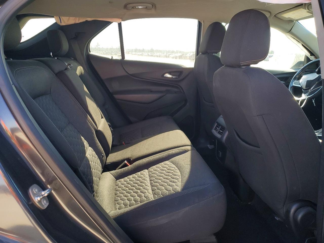 2018 CHEVROLET EQUINOX LT photo 11