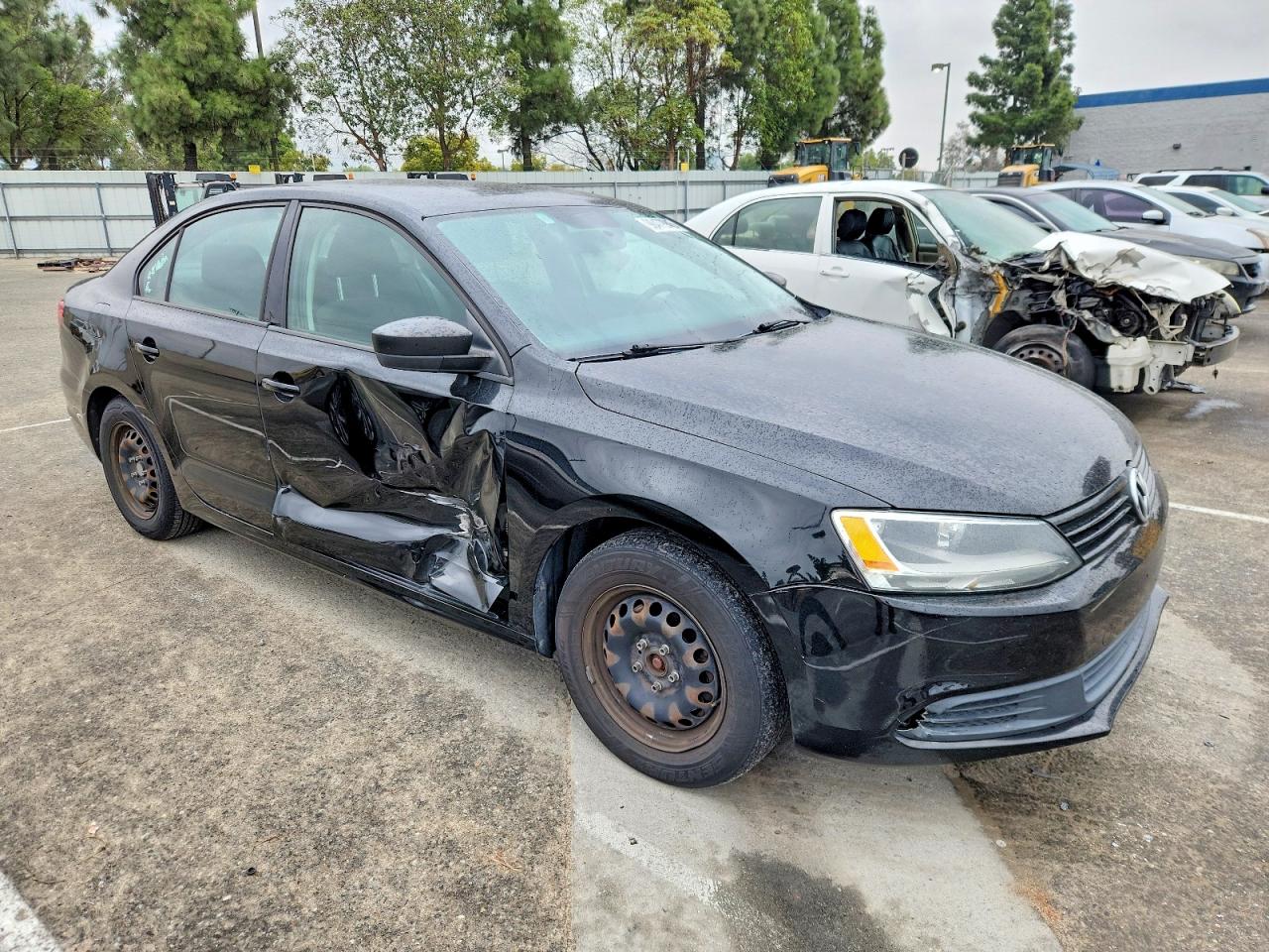 2014 VOLKSWAGEN JETTA BASE photo 4