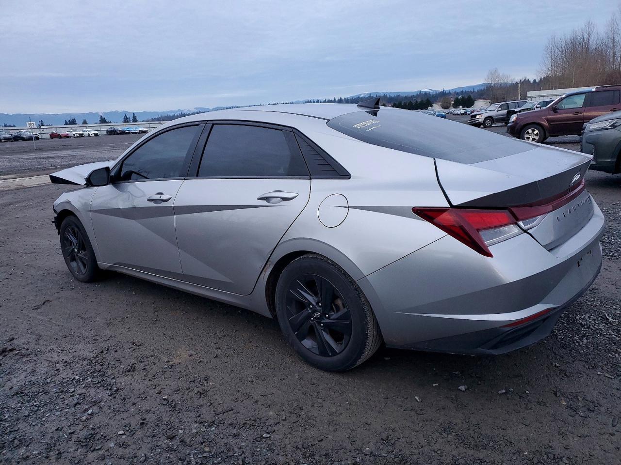 2021 HYUNDAI ELANTRA SEL photo 2