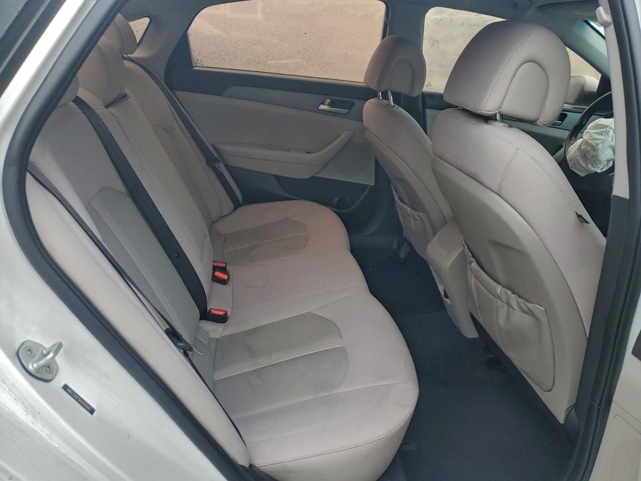 2017 HYUNDAI SONATA SE photo 10