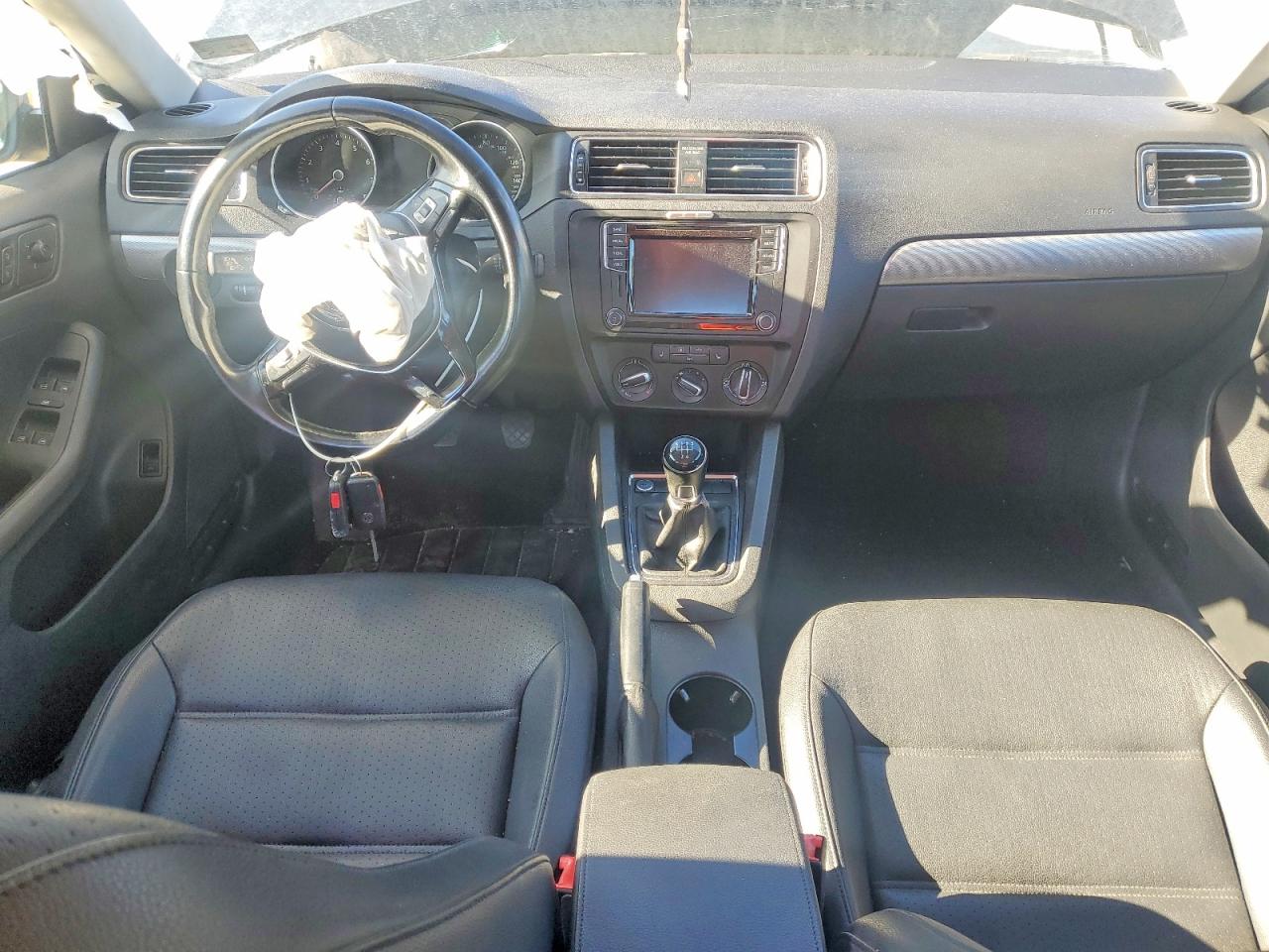 2017 VOLKSWAGEN JETTA SE photo 8