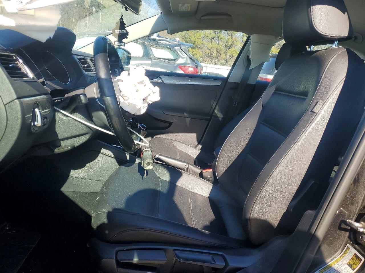 2017 VOLKSWAGEN JETTA SE photo 7