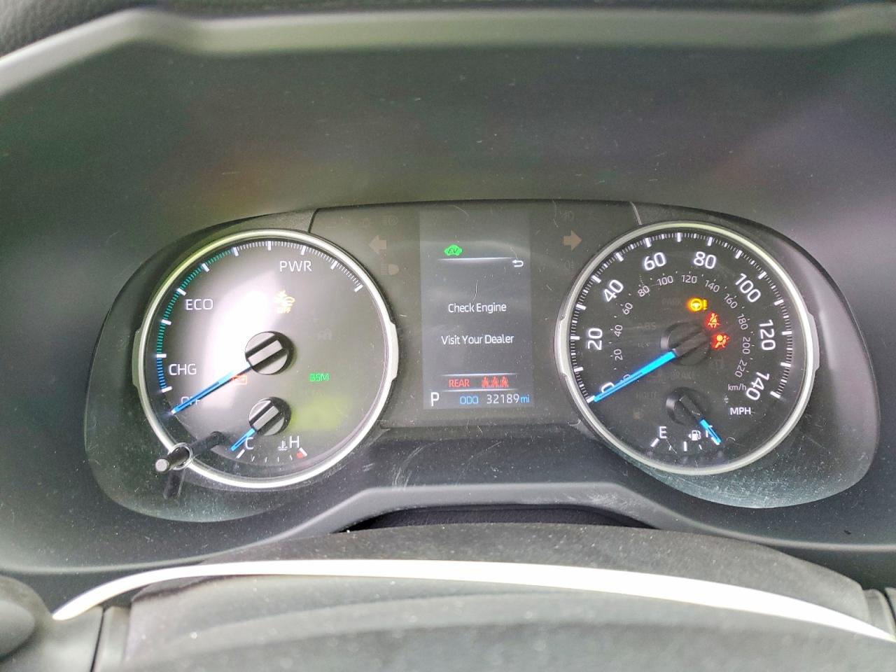 2022 TOYOTA RAV4 LE photo 9
