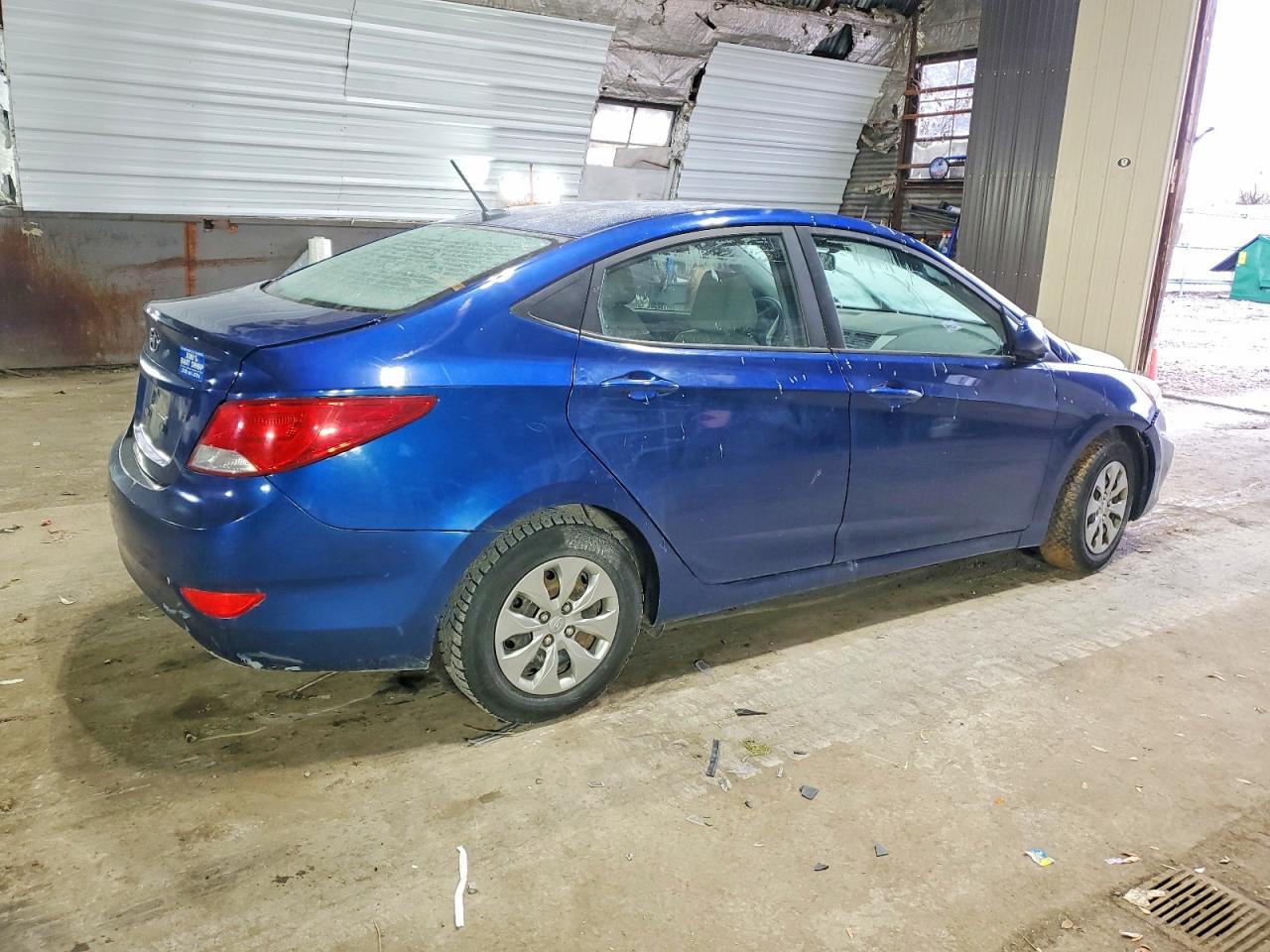 2017 HYUNDAI ACCENT SE photo 3