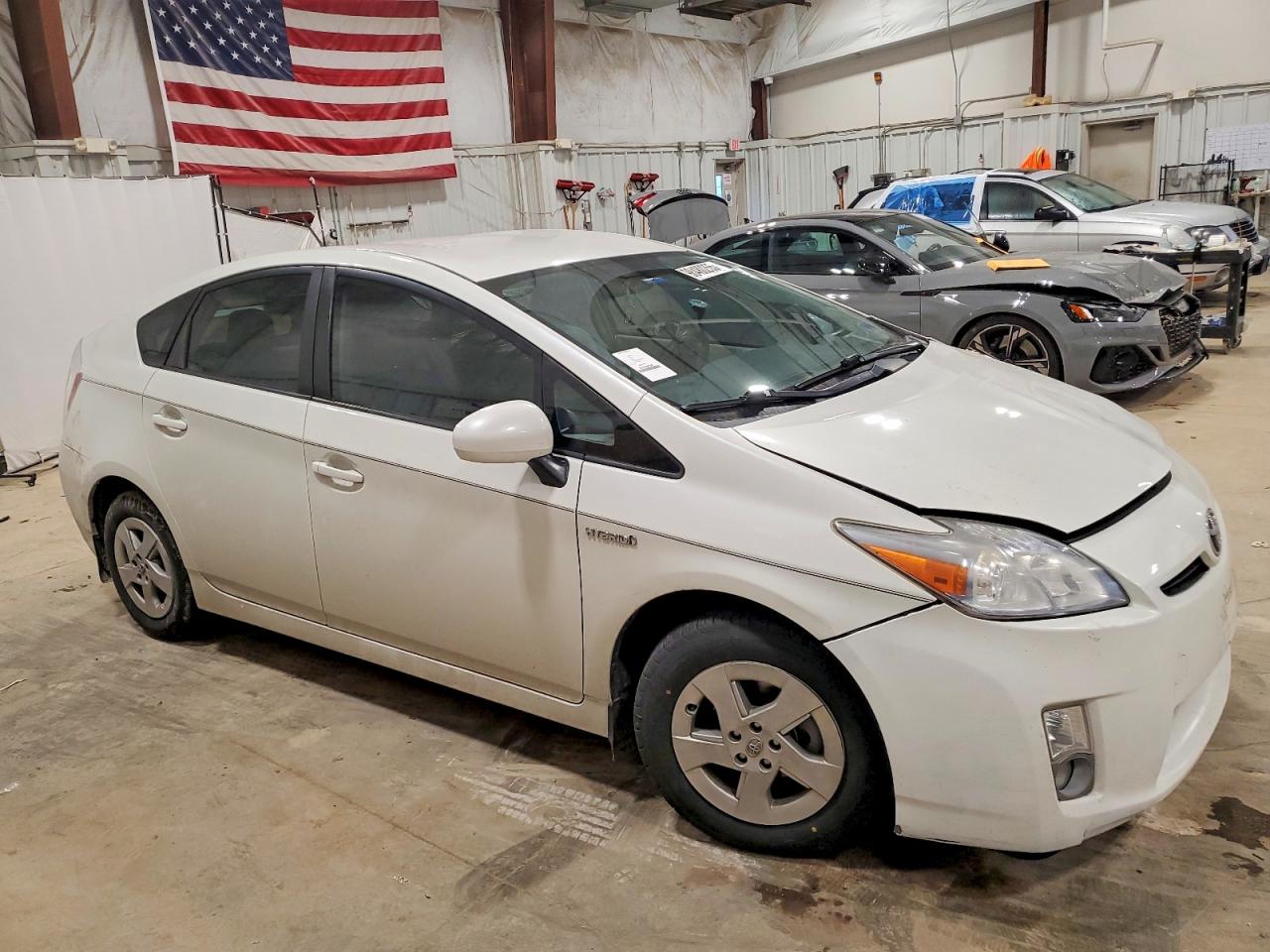2011 TOYOTA PRIUS photo 7