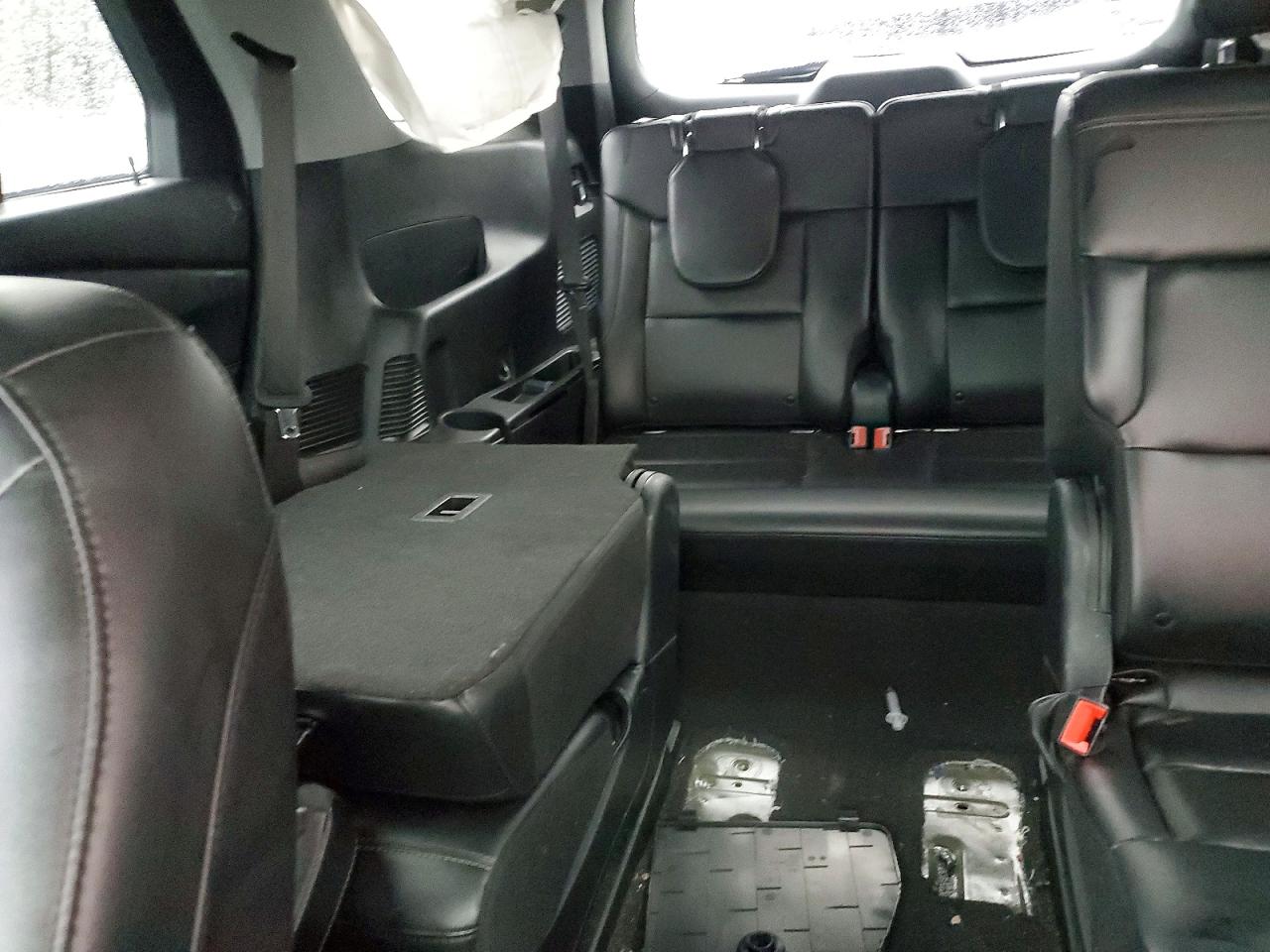 2024 FORD EXPLORER XLT photo 10