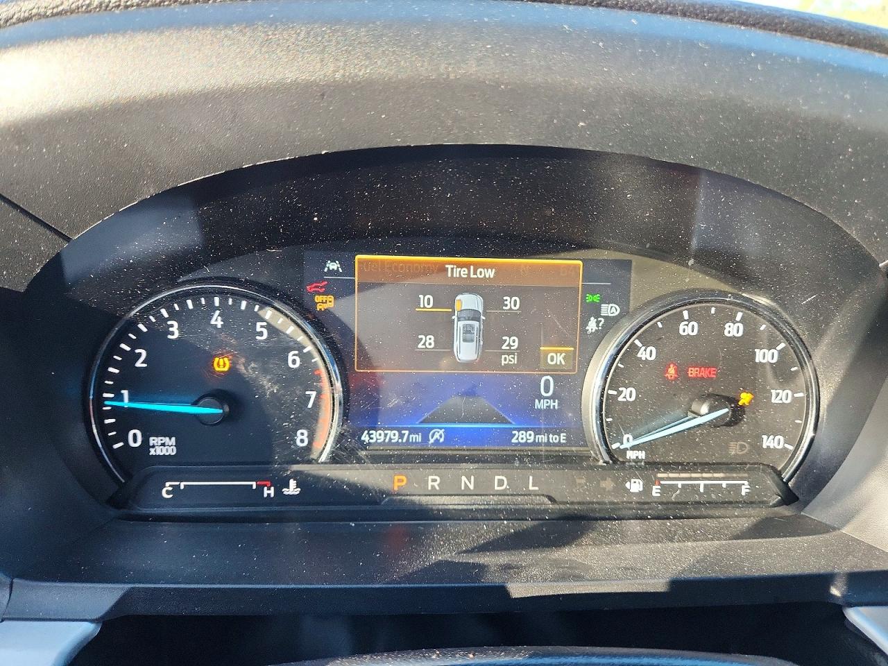 2024 FORD EXPLORER XLT photo 9