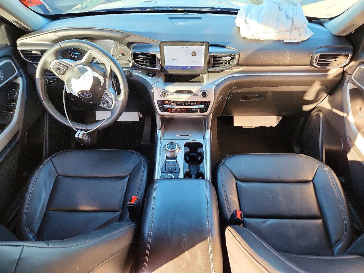 2024 FORD EXPLORER XLT photo 8