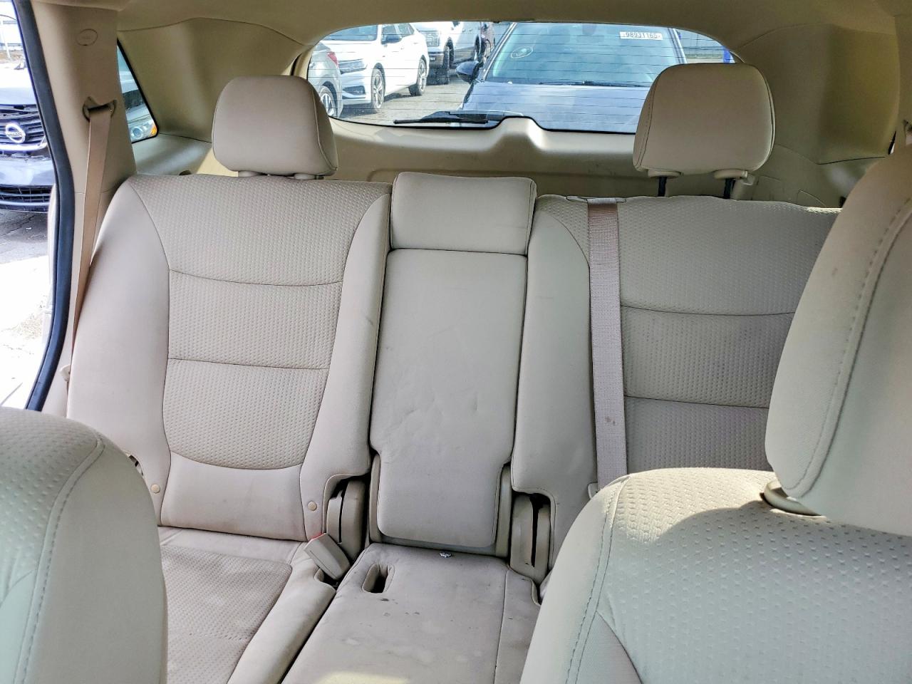 2011 KIA SORENTO BASE photo 28