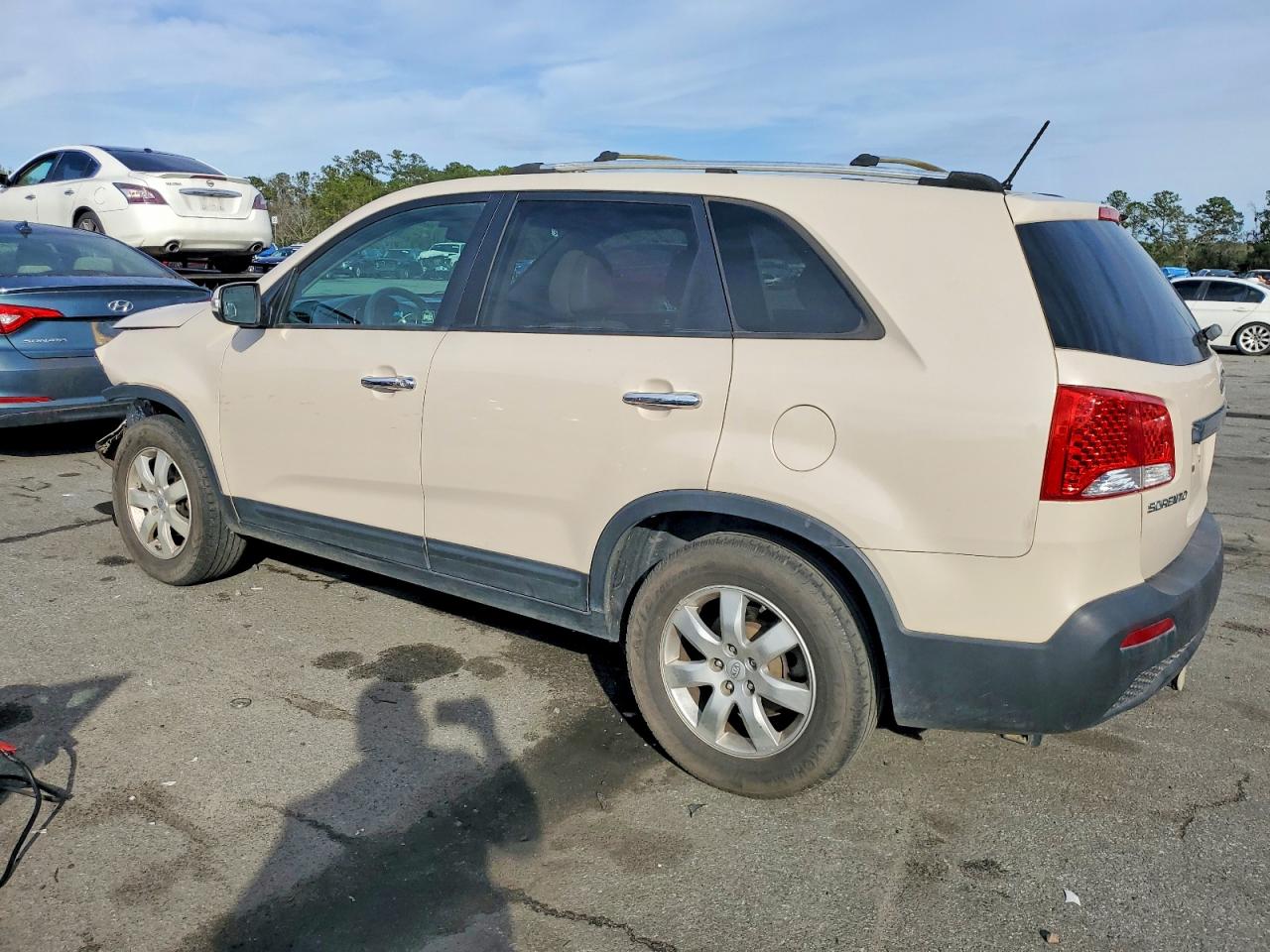 2011 KIA SORENTO BASE photo 4