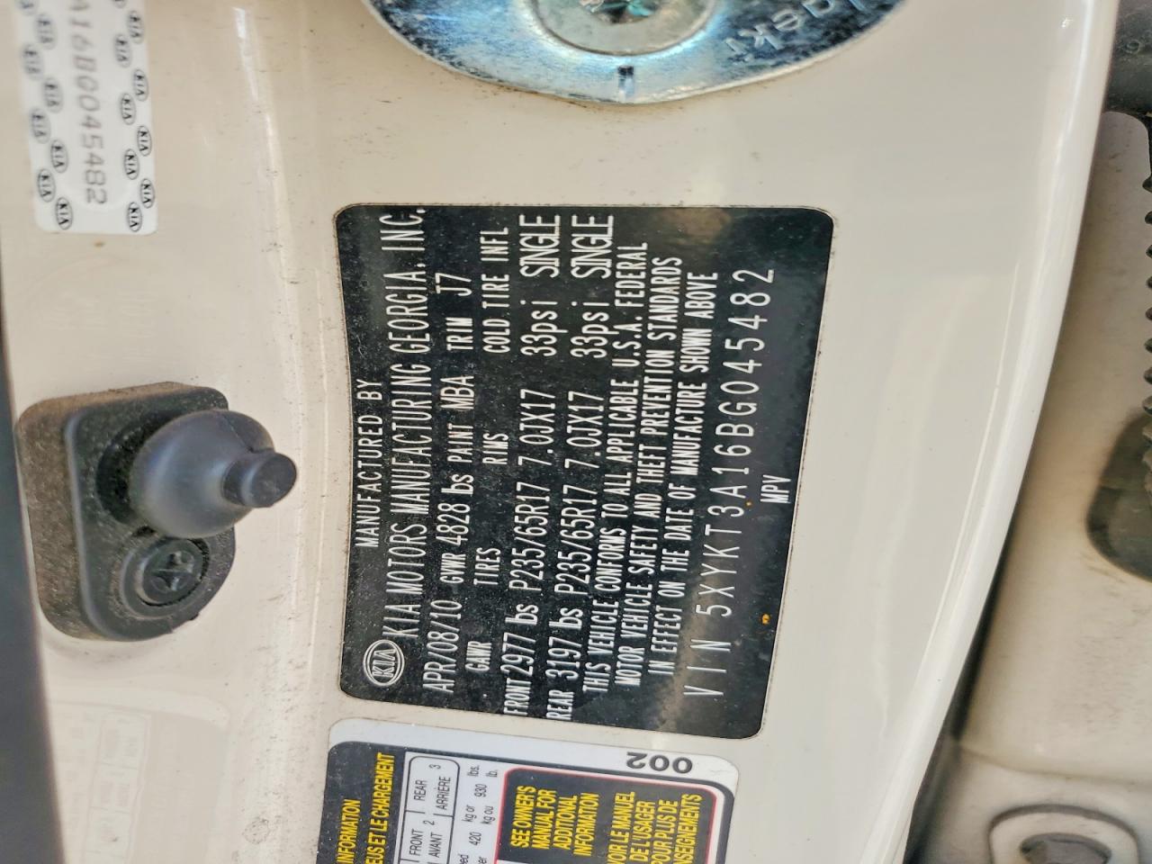 2011 KIA SORENTO BASE photo 37