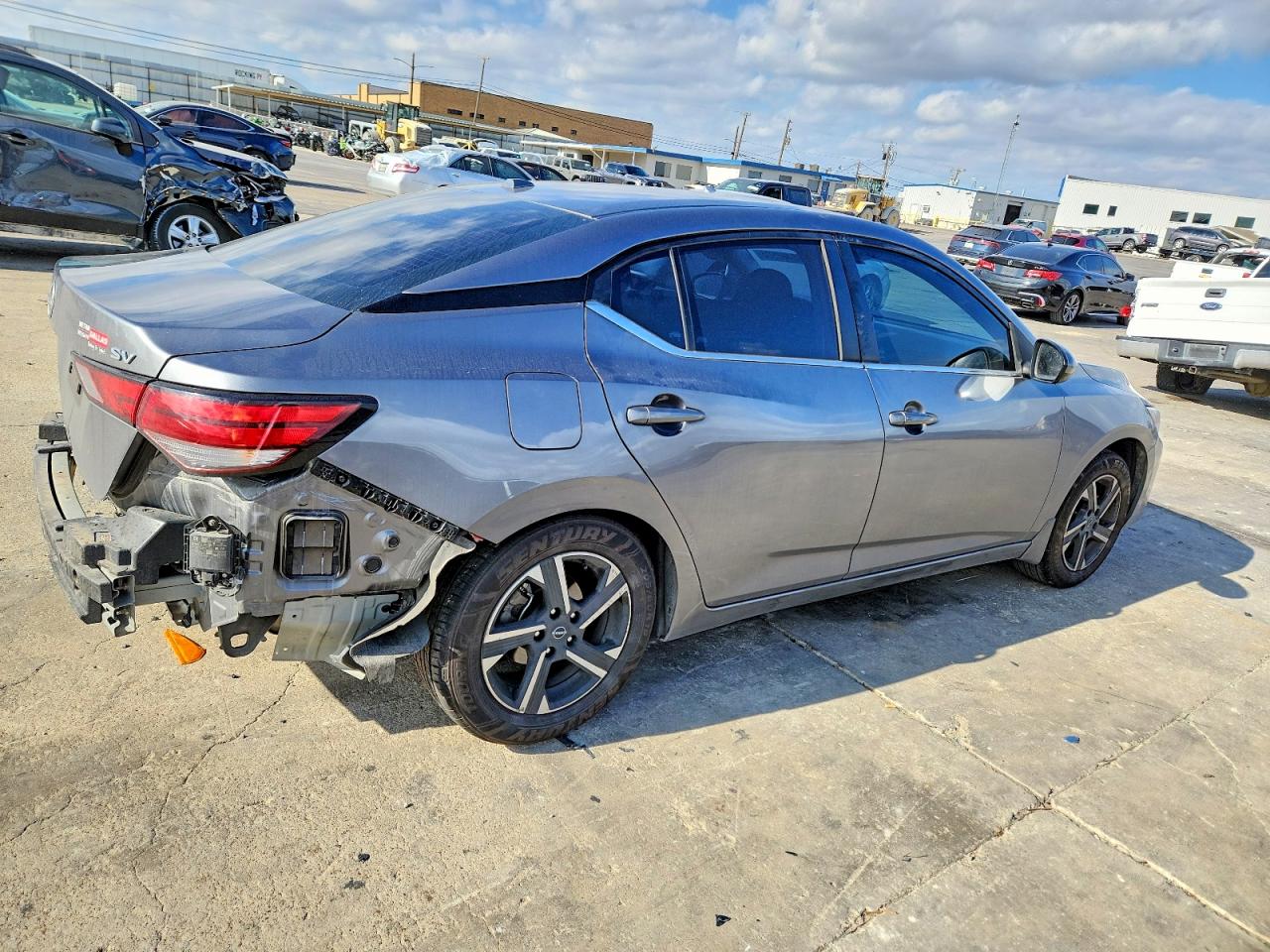 2024 NISSAN SENTRA SV photo 3