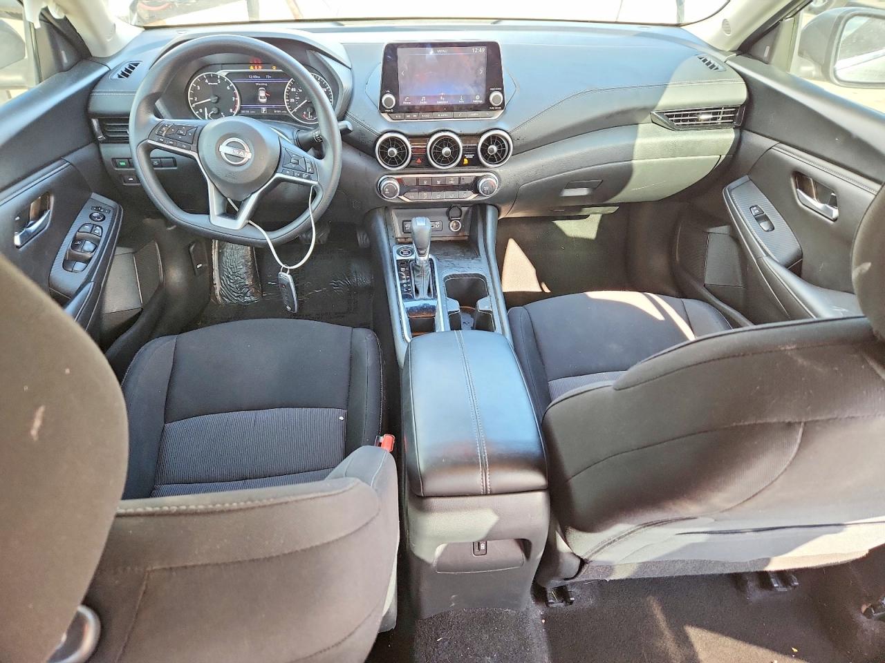 2024 NISSAN SENTRA SV photo 8
