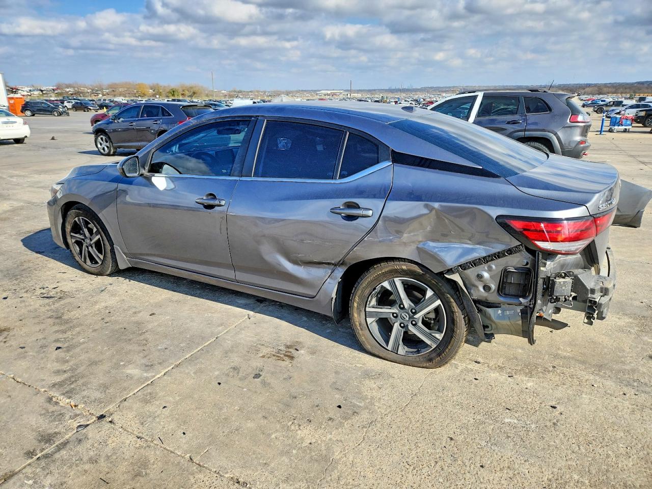 2024 NISSAN SENTRA SV photo 2