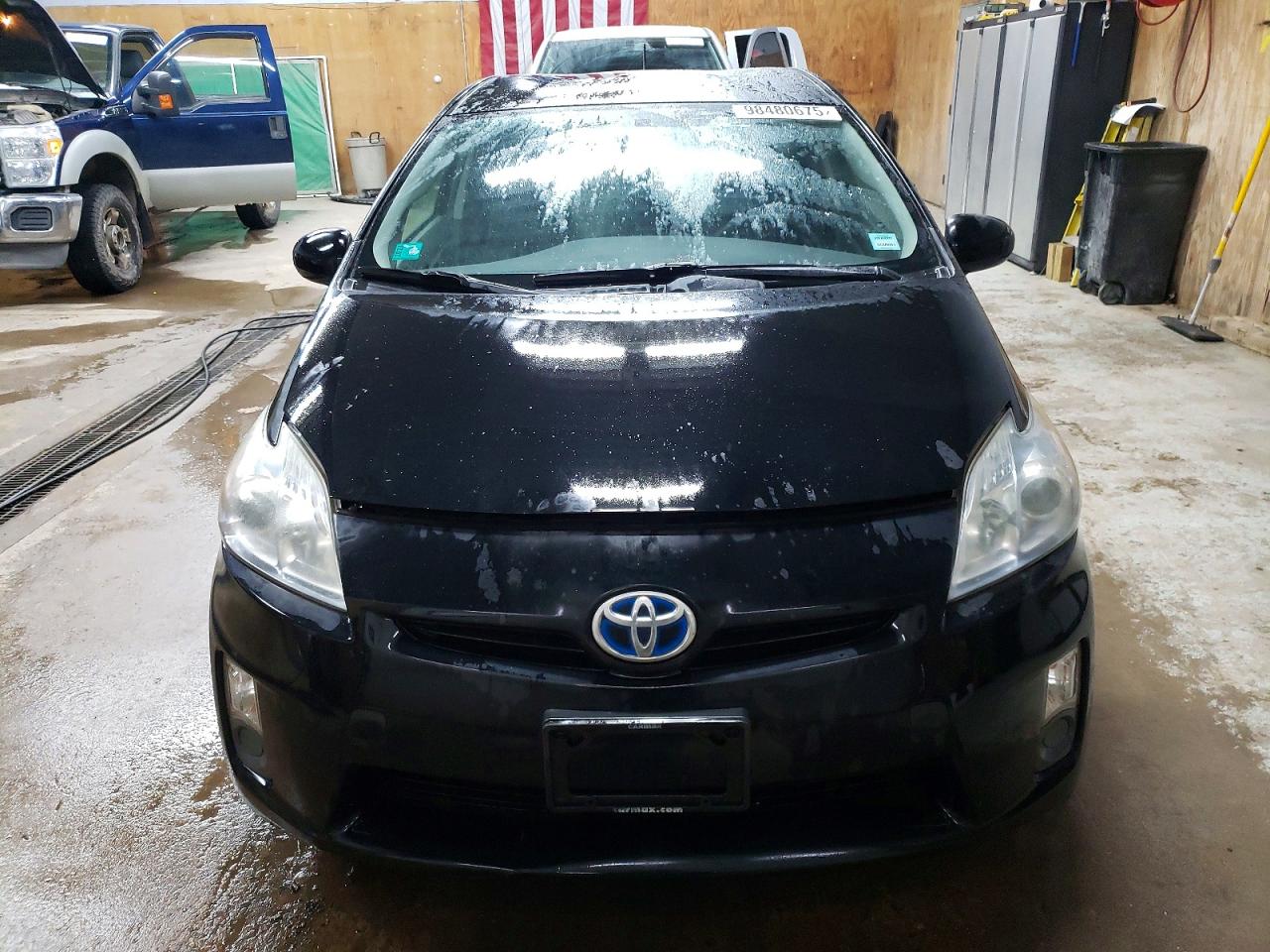 2011 TOYOTA PRIUS photo 5