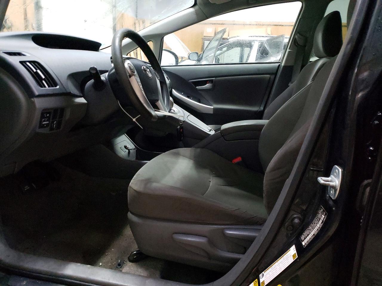 2011 TOYOTA PRIUS photo 7
