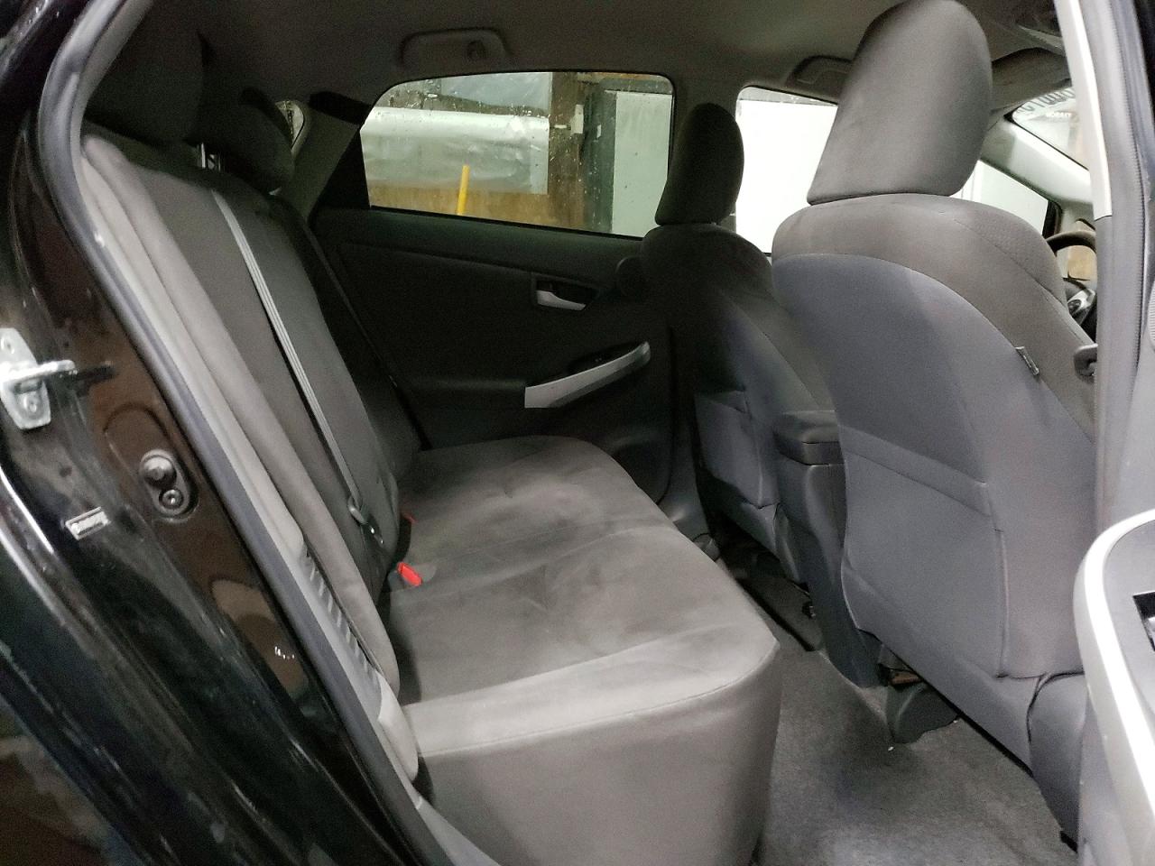 2011 TOYOTA PRIUS photo 10
