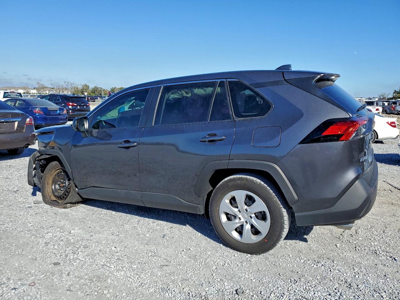 2024 TOYOTA RAV4 LE photo 2