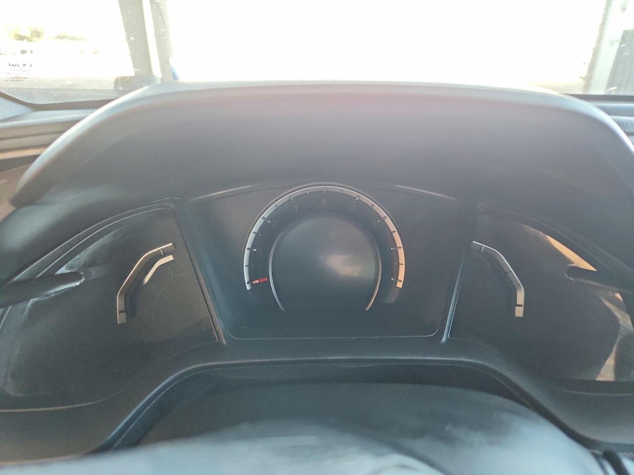 2017 HONDA CIVIC LX photo 9