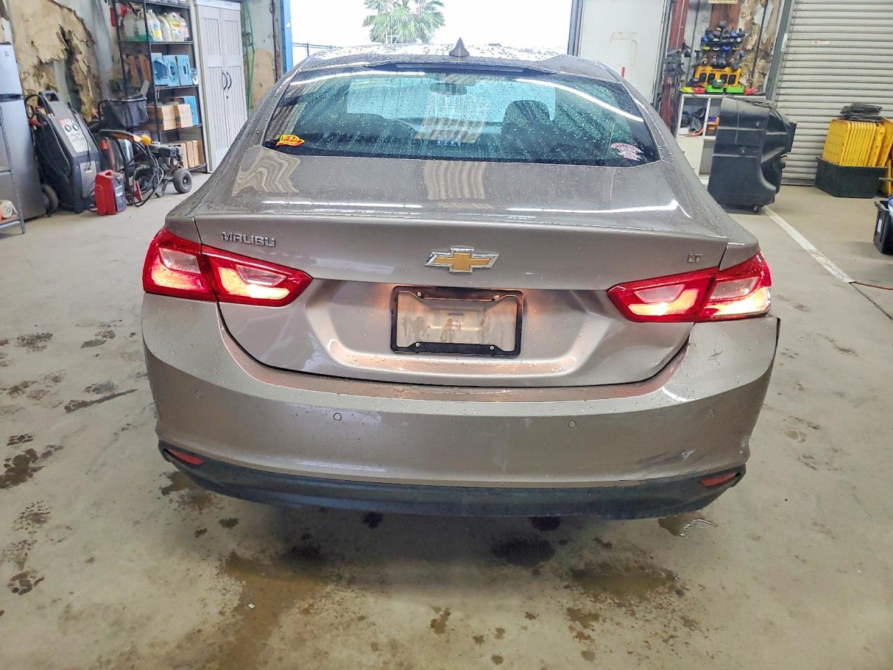2023 CHEVROLET MALIBU LT photo 6