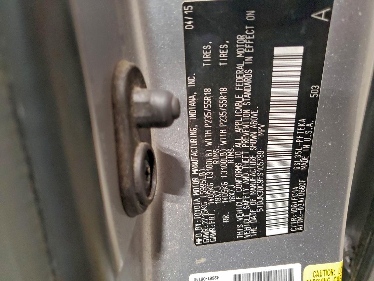 2015 TOYOTA SIENNA LE photo 13