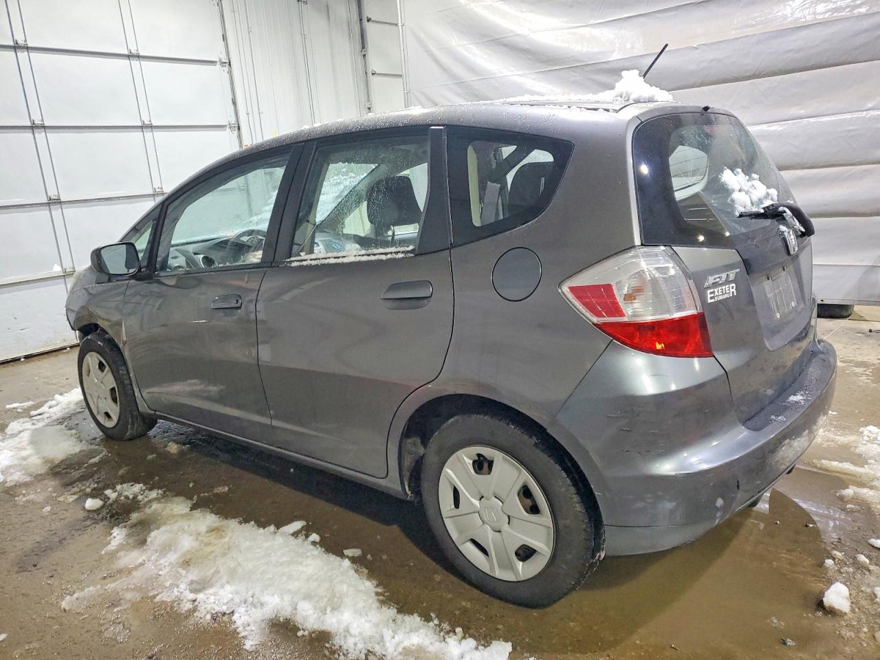 2013 HONDA FIT photo 2