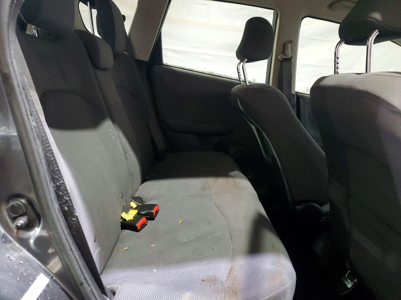 2013 HONDA FIT photo 10