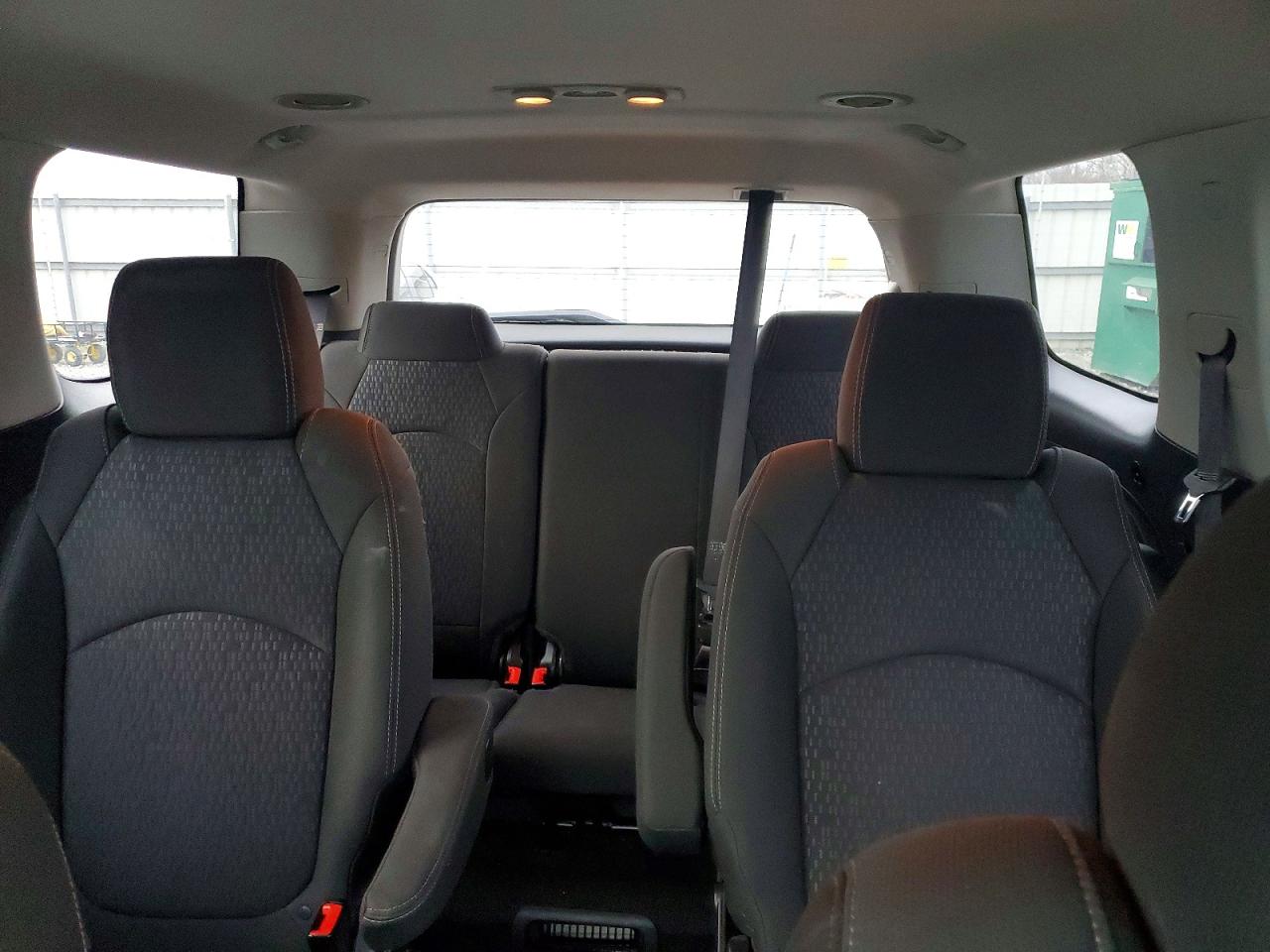 2016 GMC ACADIA SLE photo 10