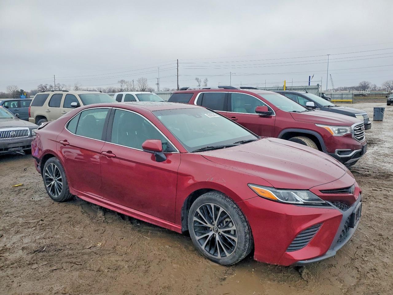 2018 TOYOTA CAMRY L photo 4