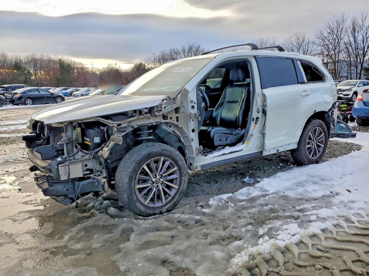 2017 TOYOTA HIGHLANDER