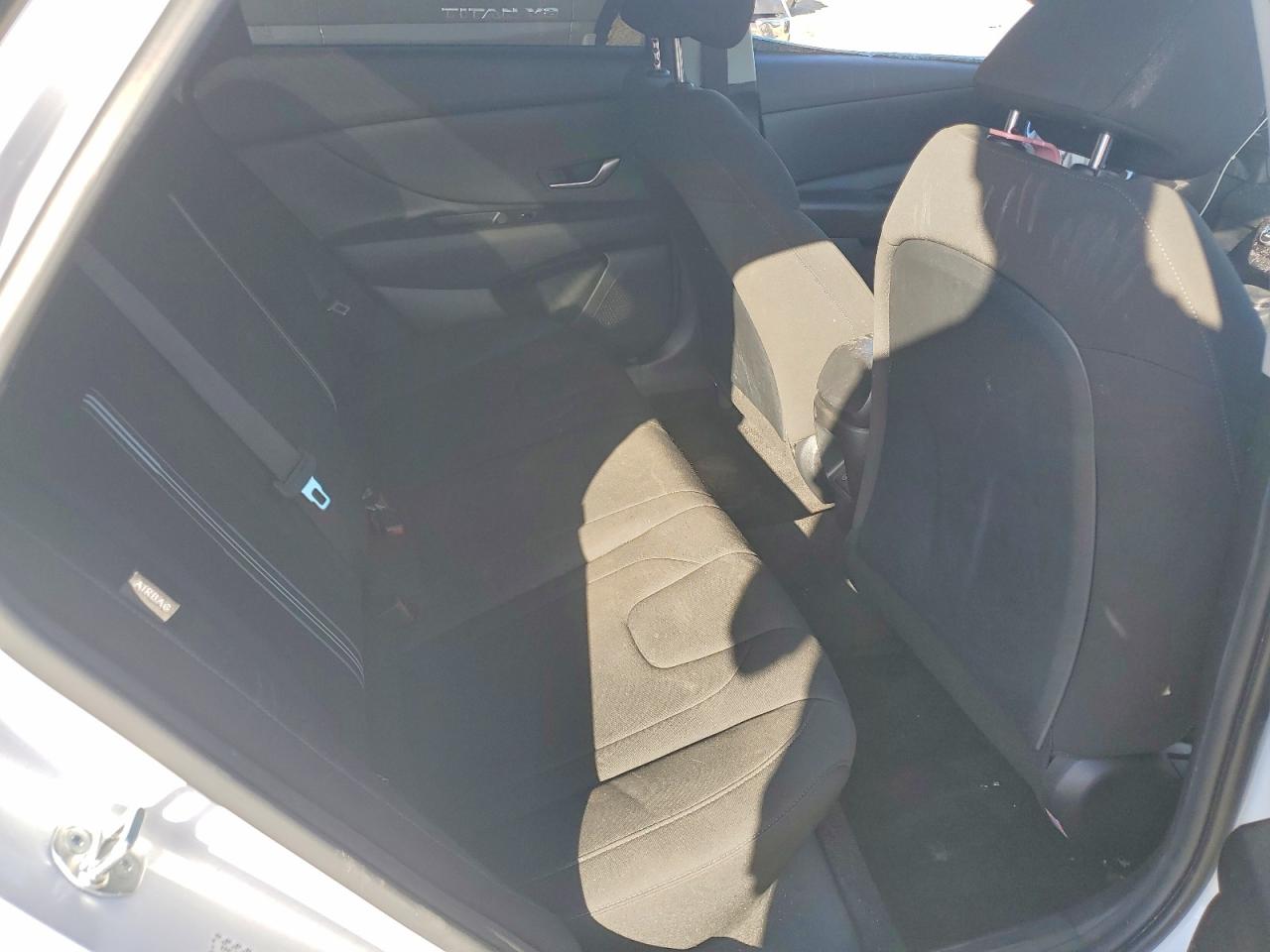 2024 HYUNDAI ELANTRA SEL photo 10