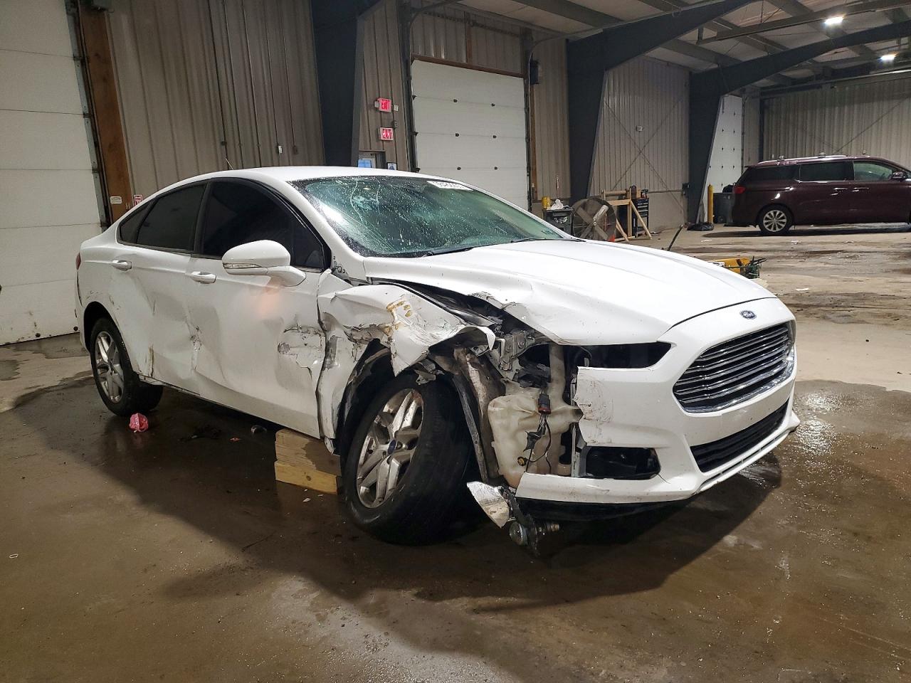 2013 FORD FUSION SE photo 4