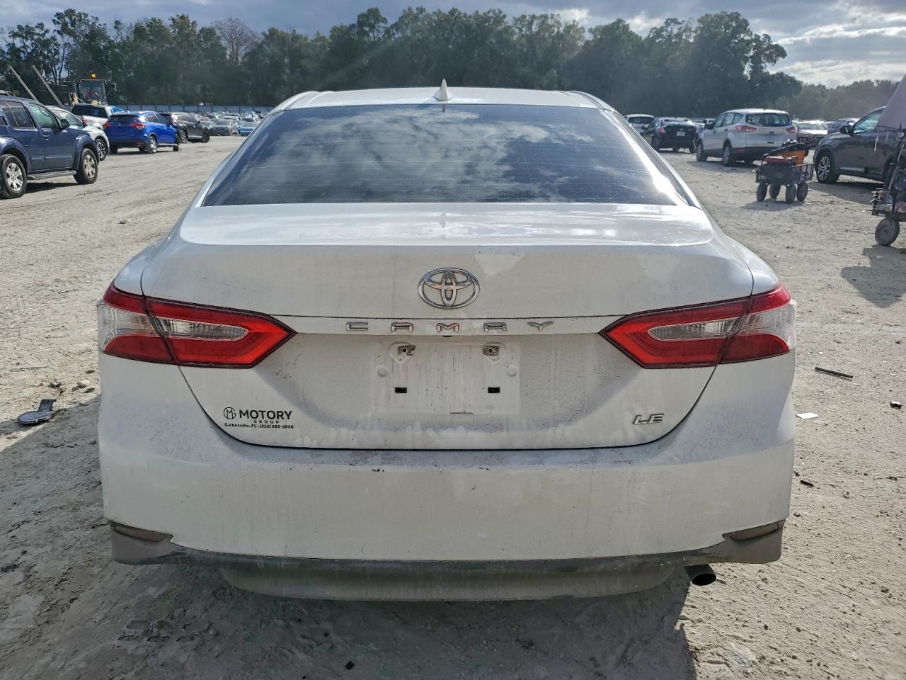2020 TOYOTA CAMRY LE photo 6