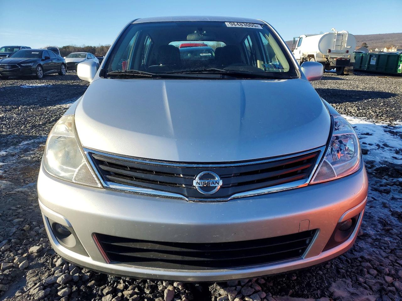 2011 NISSAN VERSA S photo 5