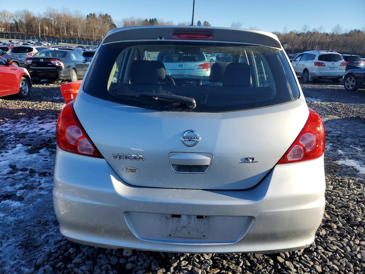 2011 NISSAN VERSA S photo 6