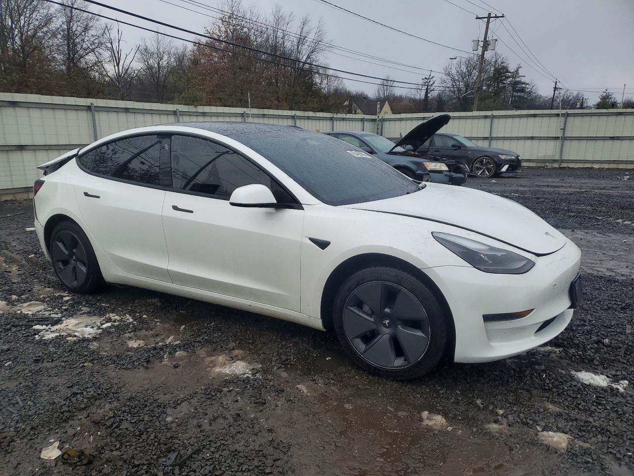 2023 TESLA MODEL 3 photo 4