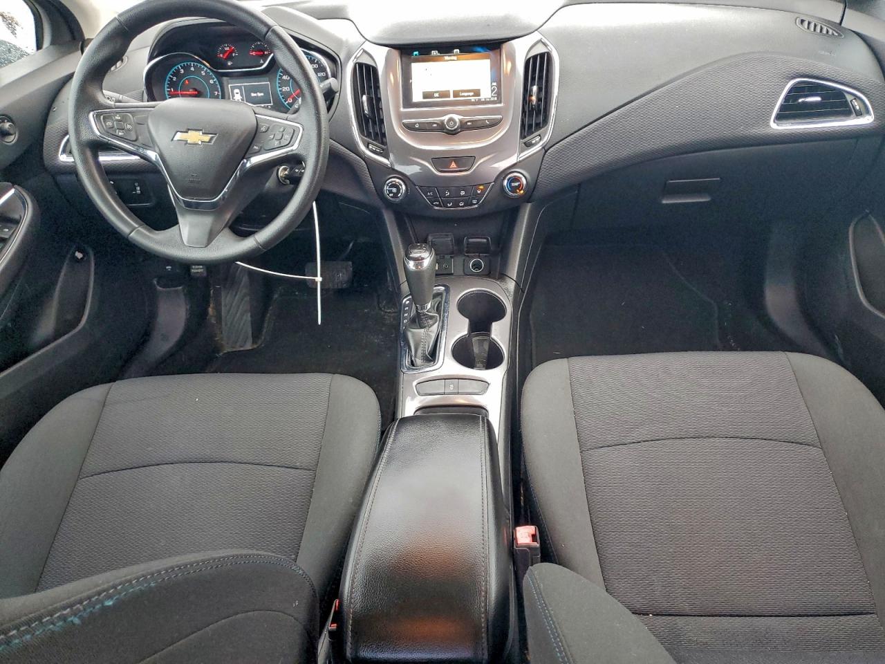 2017 CHEVROLET CRUZE LT photo 8