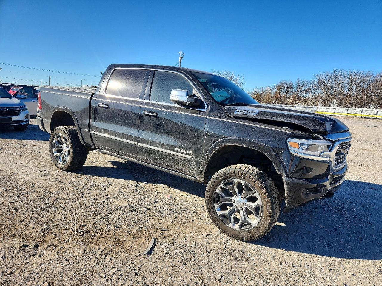 2019 RAM 1500 LIMITED photo 4