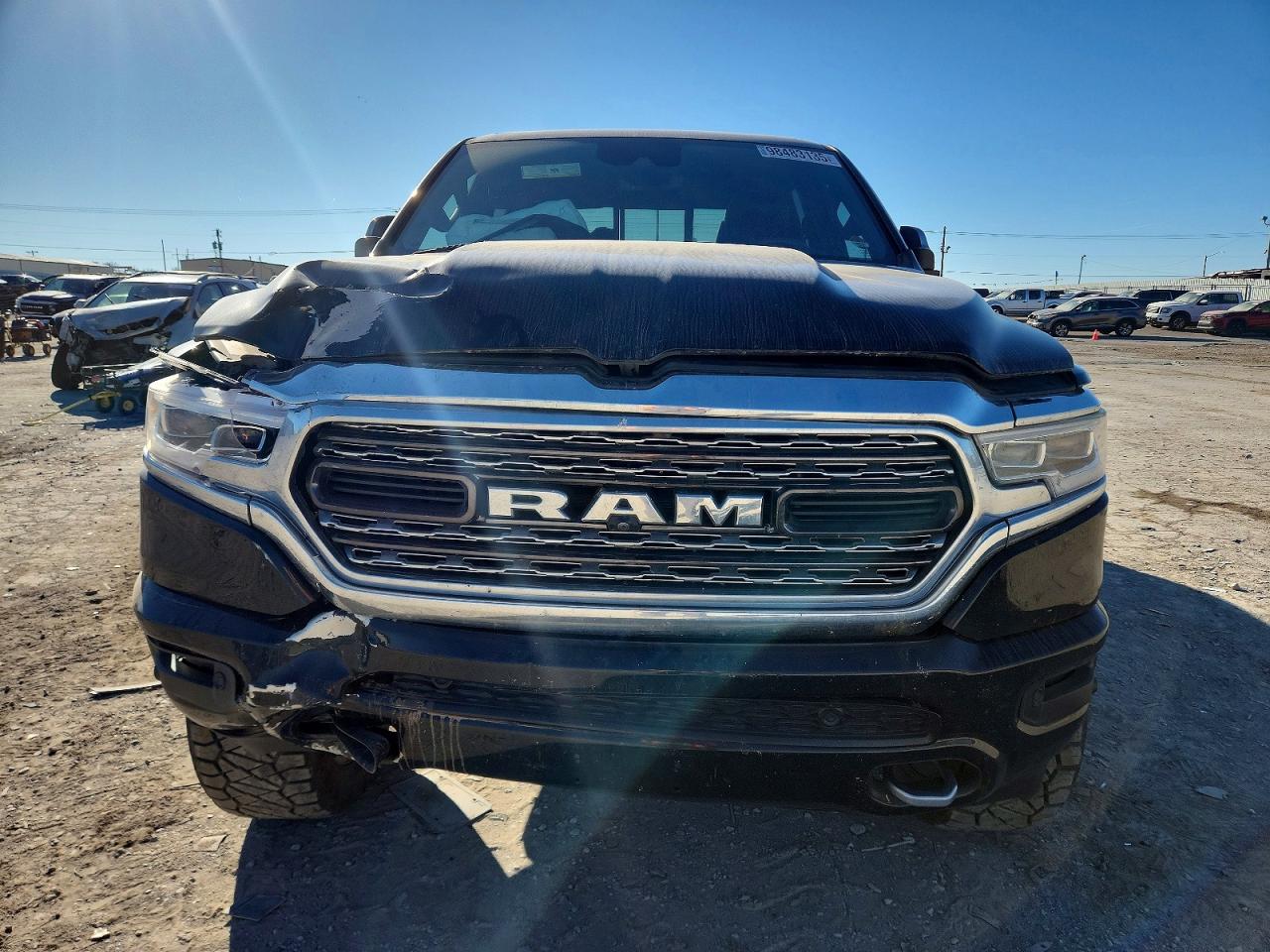 2019 RAM 1500 LIMITED photo 5