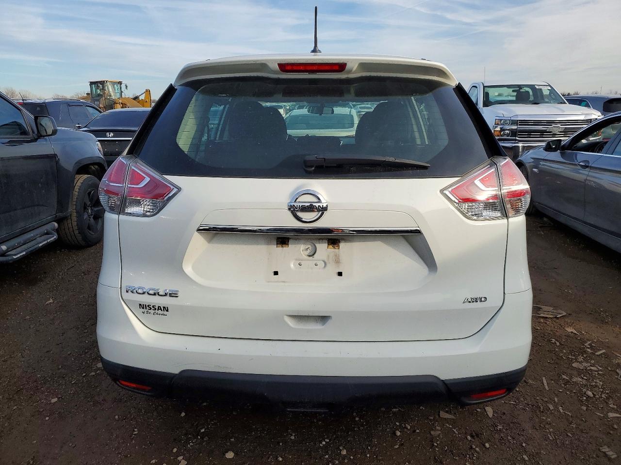 2016 NISSAN ROGUE S photo 6
